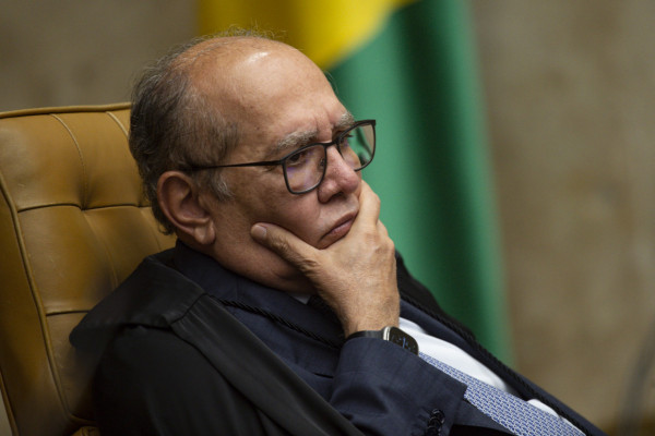 Ministro Gilmar Mendes tem 60 dias para 'devolver' o processo