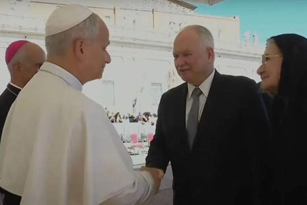 Antes de assumir presidência do STF, Fachin visita papa Leão XIV