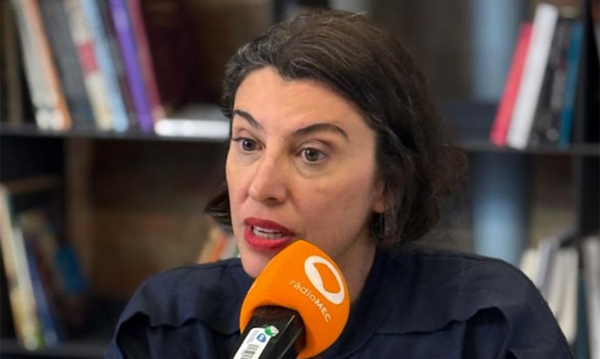 Giovana Madalosso fala de obra literária na Flip no Conversa com Autor