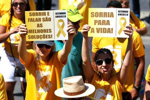 Pediatras alertam para aumento de autoagressão entre adolescentes