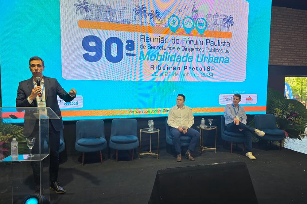 Marcelo Galli, no 90º fórum de dirigentes paulistas de mobilidade urbana