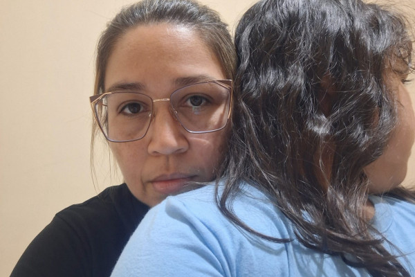 Criança relatou à mãe ter recebido o apoio de colegas em sala de aula após ser impedida de ir ao banheiro