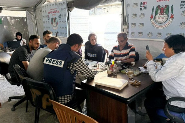 Tenda de jornalistas palestinos é bombardeada após reunião com Fenaj