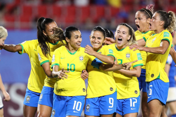 Seleção feminina de futebol terá amistoso contra a Itália em outubro