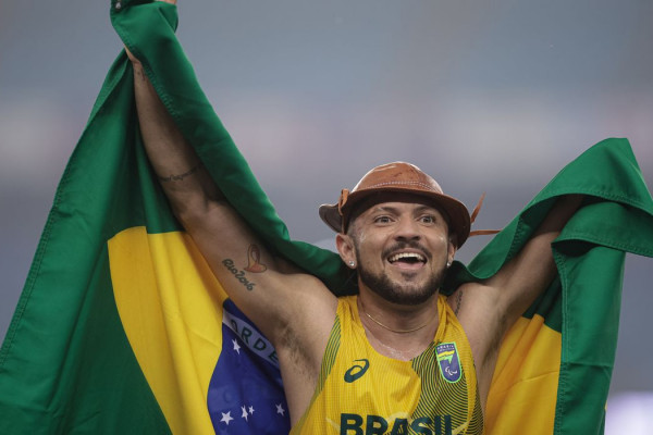 Tetra e penta: Brasil abre Mundial de atletismo paralímpico com ouro