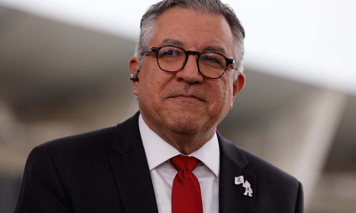 Por vídeo, Padilha critica negacionismo em evento nos Estados Unidos