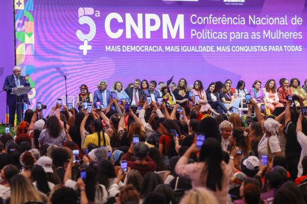 Mulheres cobram direitos e voz na 5ª Conferência Nacional 