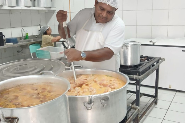 Brasil é referência na alimentação escolar, diz especialista