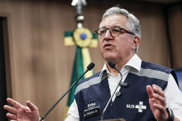 Saúde lista principais sinais e sintomas de intoxicação por metanol