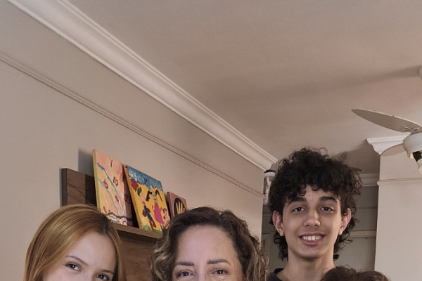 Luiza, Heloisa, Victor e Maria Luzia Pedrosa