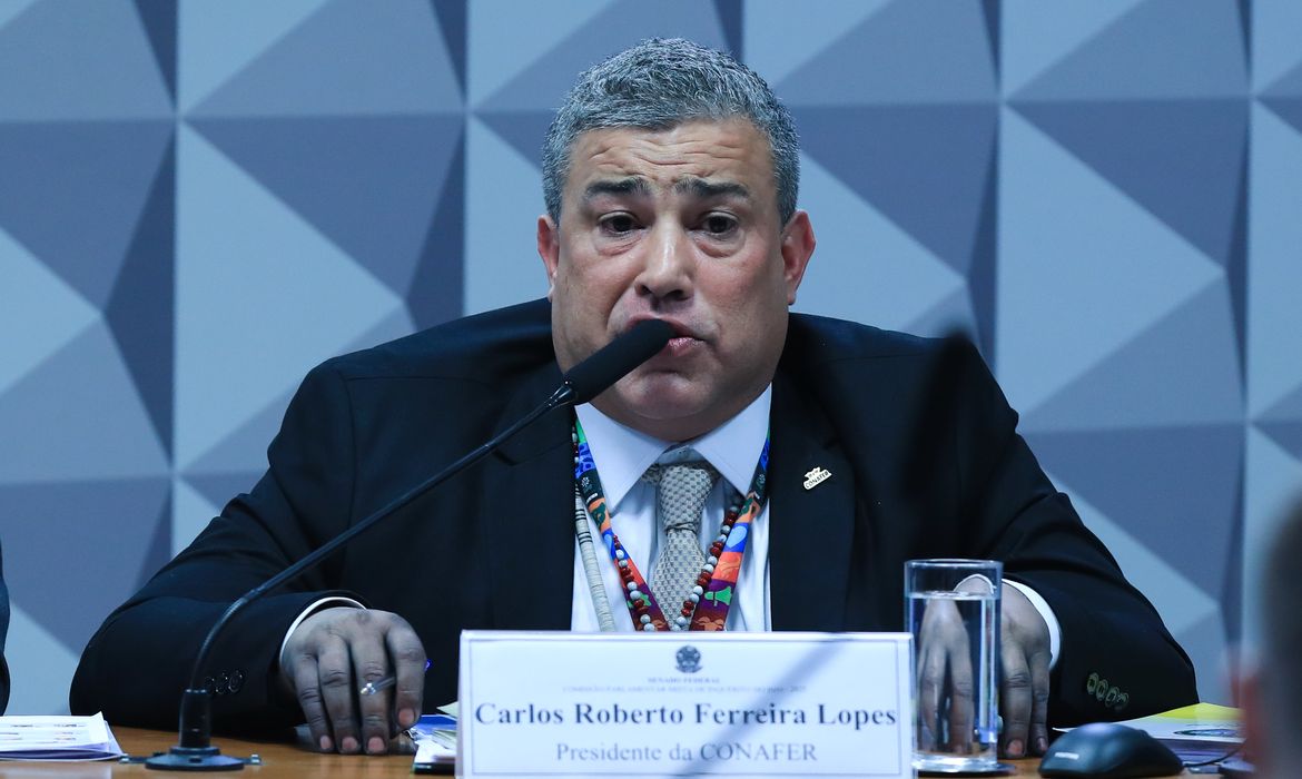 Presidente de associação é preso em CPMI do INSS por suposta mentira