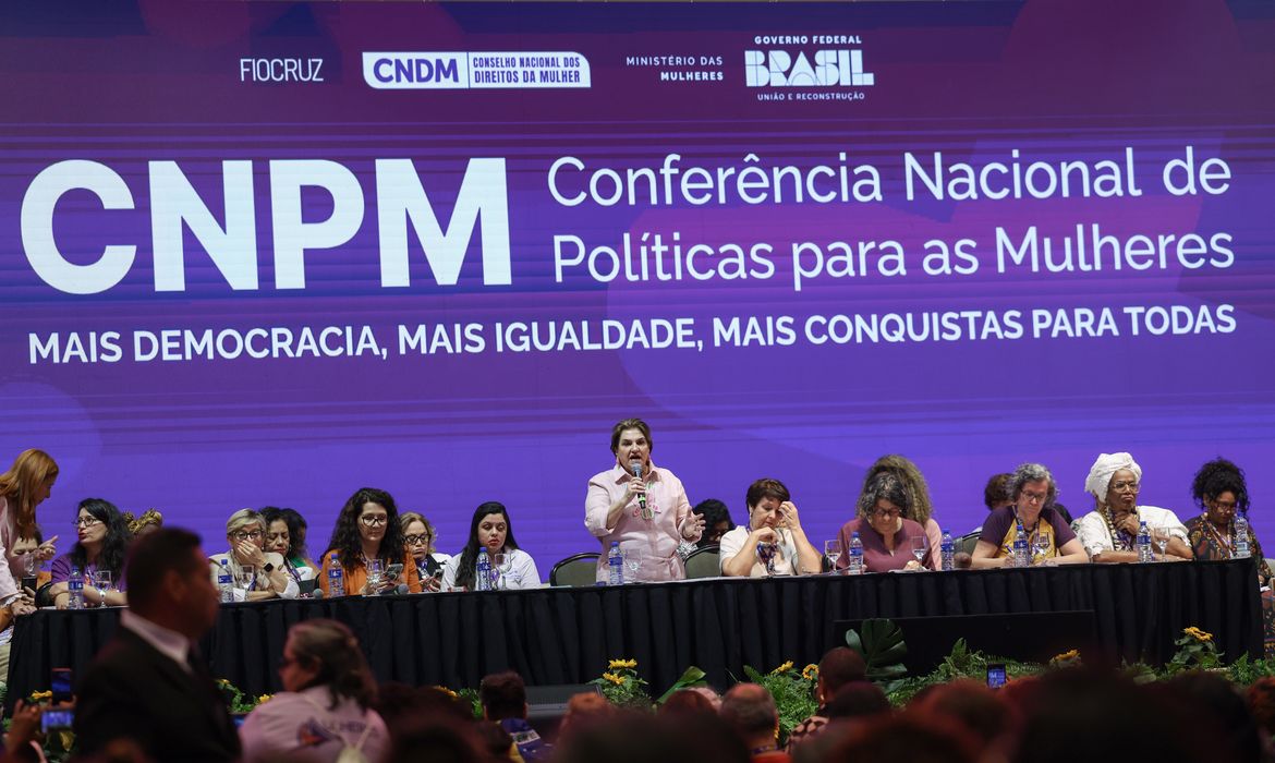 Conferência das Mulheres faz alerta sobre câncer de mama 