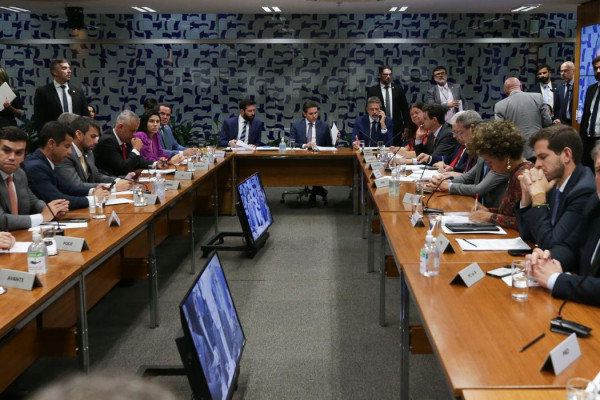 Câmara pode votar amanhã tornar crime hediondo adulterar alimentos