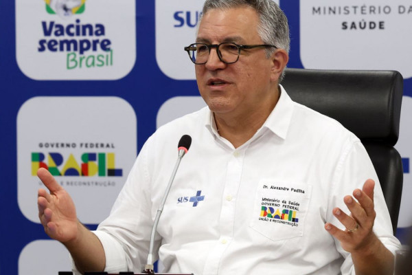 Ministério confirma 11 casos de contaminação por metanol 