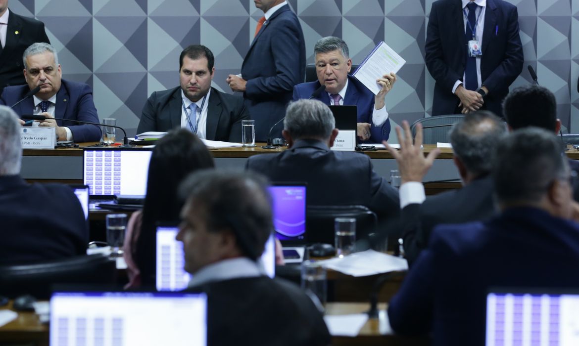 CPMI aprova pedido de prisão preventiva do presidente da Conafer