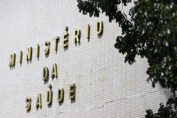 Brasil tem 14 casos confirmados de ingestão de metanol 