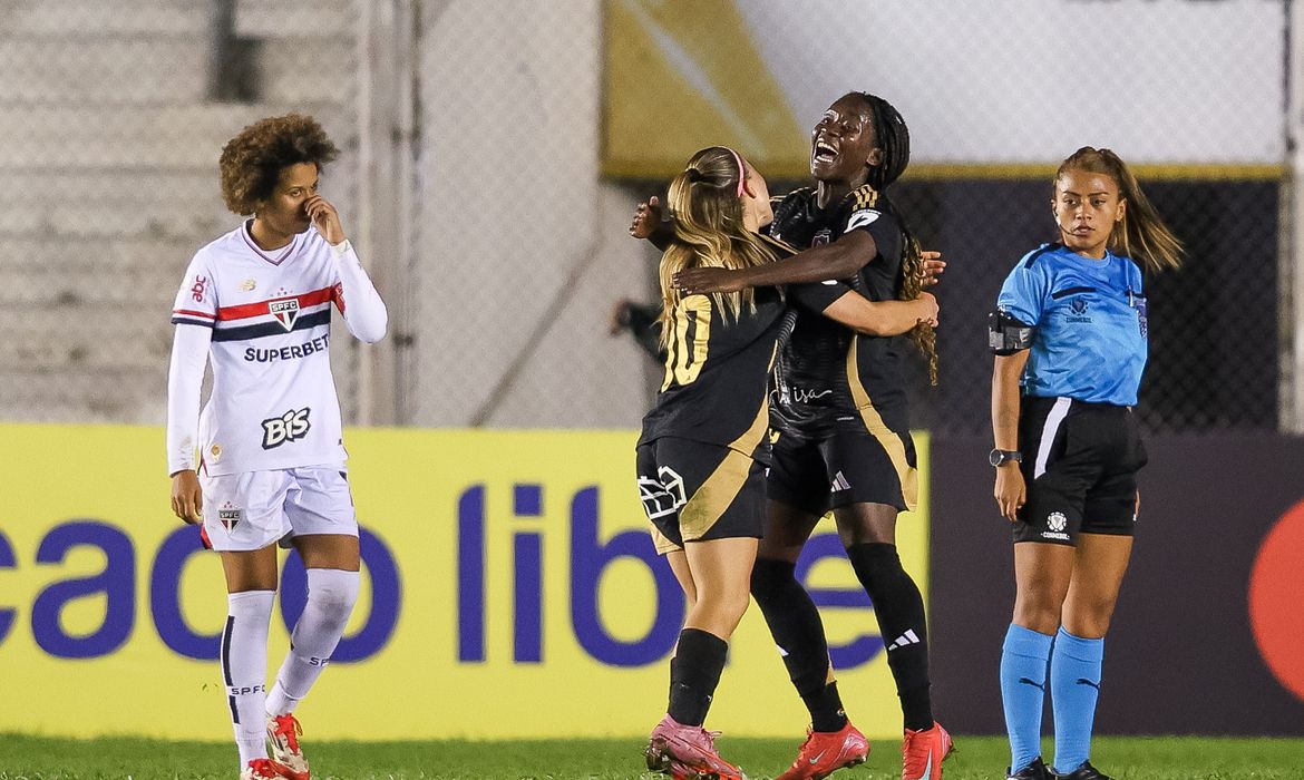 São Paulo é derrotado e se complica na Libertadores Feminina
