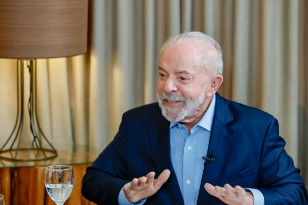 Trump diz a Lula que Brasil e EUA se darão bem juntos