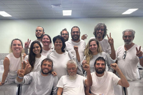 Brasileiros da Flotilha Global Sumud são libertados na Jordânia