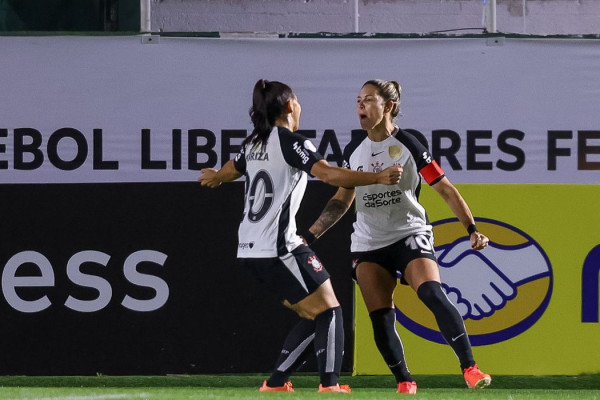 Libertadores Feminina: Corinthians vence Santa Fe e se classifica