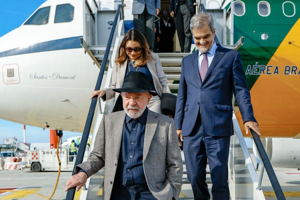 Lula chega a Roma para eventos sobre segurança alimentar