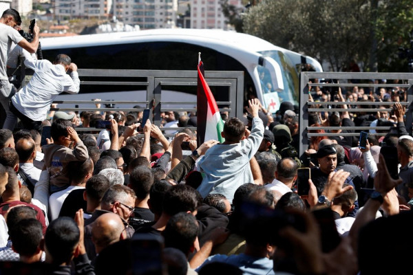 Representantes de Israel e Palestina no Brasil comentam plano de paz