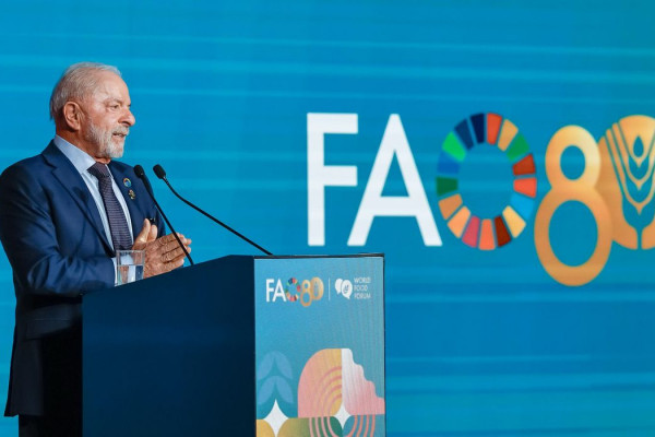 Lula: nome para STF não será um amigo, mas quem cumpra a Constituição