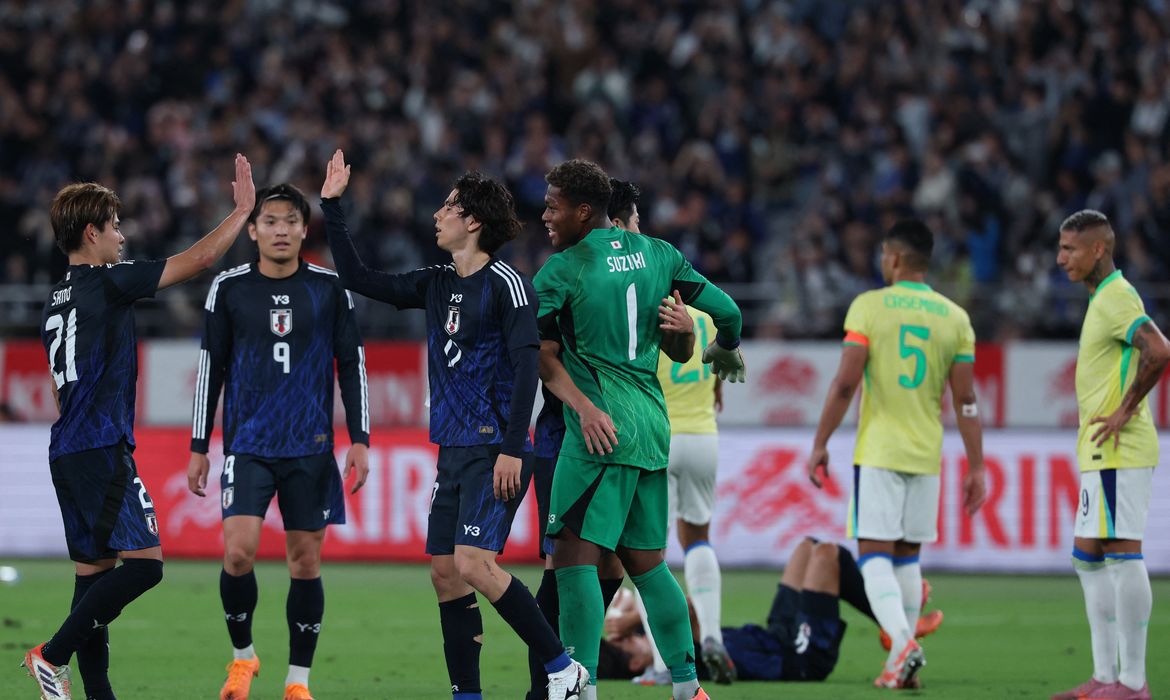 Brasil amarga derrota histórica para o Japão em amistoso em Tóquio