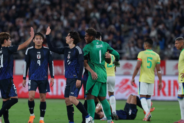 Brasil amarga derrota histórica para o Japão em amistoso em Tóquio