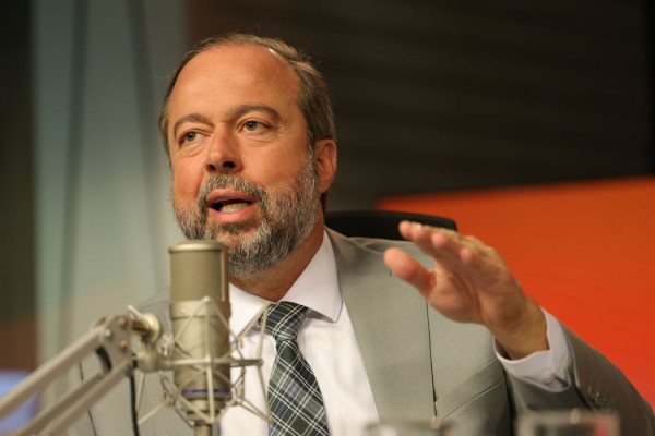 Apagão: ministro diz que houve problema em infraestrutura