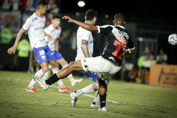 Rádio Nacional transmite as emoções de Fortaleza e Vasco