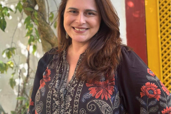 A escritora Carla Guerson é uma das convidadas do Festival Literário 2025 da Livraria A Degustadora de Histórias
