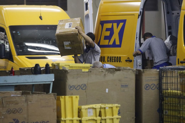 Correios negociam empréstimo de R$ 20 bilhões para equilibrar contas