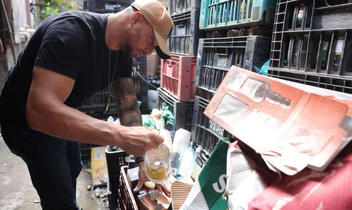 SP: mais de 50 pessoas já foram presas por venda de bebida adulterada