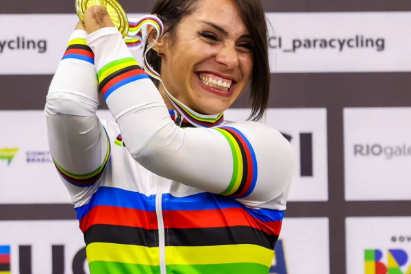 Paraciclismo: Sabrina Custódia é ouro e 1ª recordista mundial do país