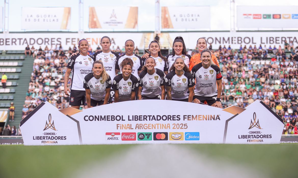 Libertadores: Corinthians faz história com tricampeonato consecutivo