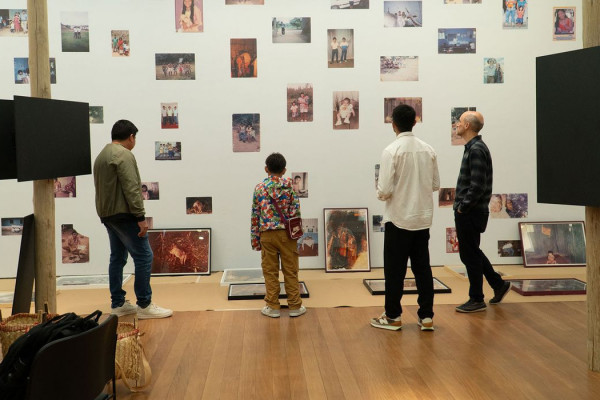 Mostra em São Paulo traz cotidiano do povo indígena paiter suruí