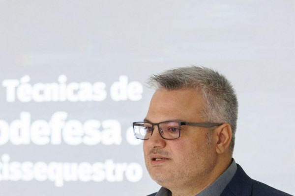 Sandro Christovam Bearare dá dicas de segurança para os idosos