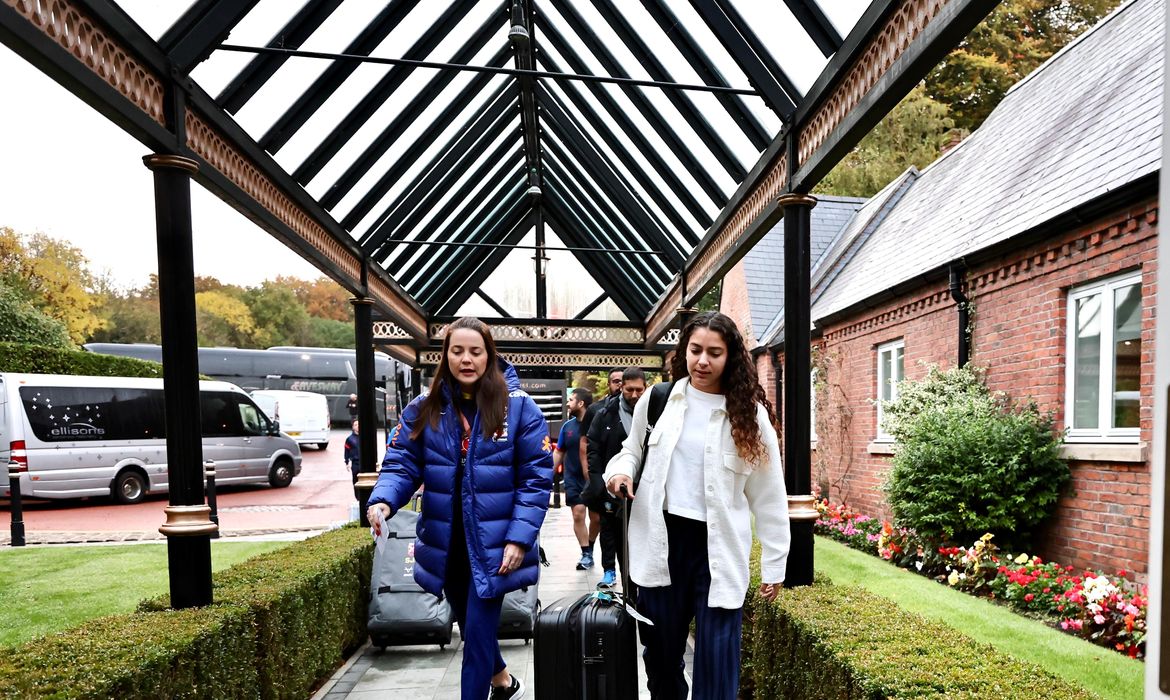 Seleção feminina se apresenta para amistosos com Inglaterra e Itália