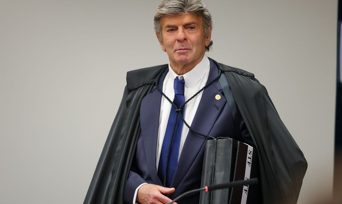 Fachin autoriza Fux a mudar para a Segunda Turma do STF 