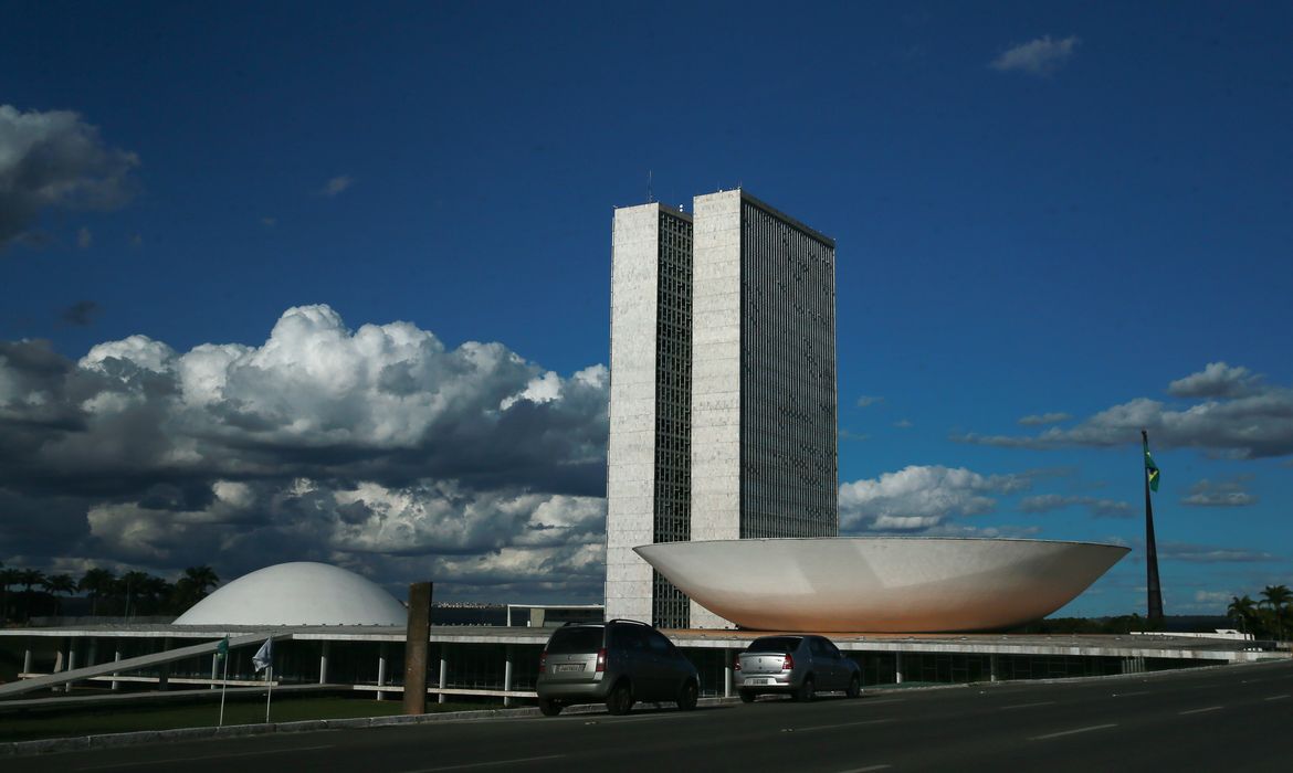Câmara dos Deputados poderá ter bancada cristã
