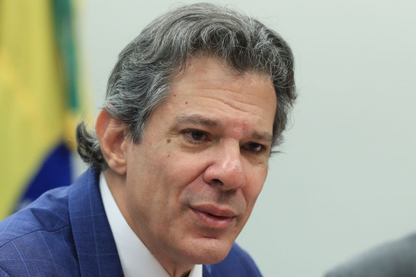 Haddad diz que prefere ter pecha de gastador do que de "caloteiro"