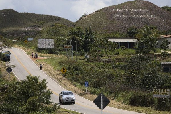 Justiça suspende emissão de títulos em terras de fronteira