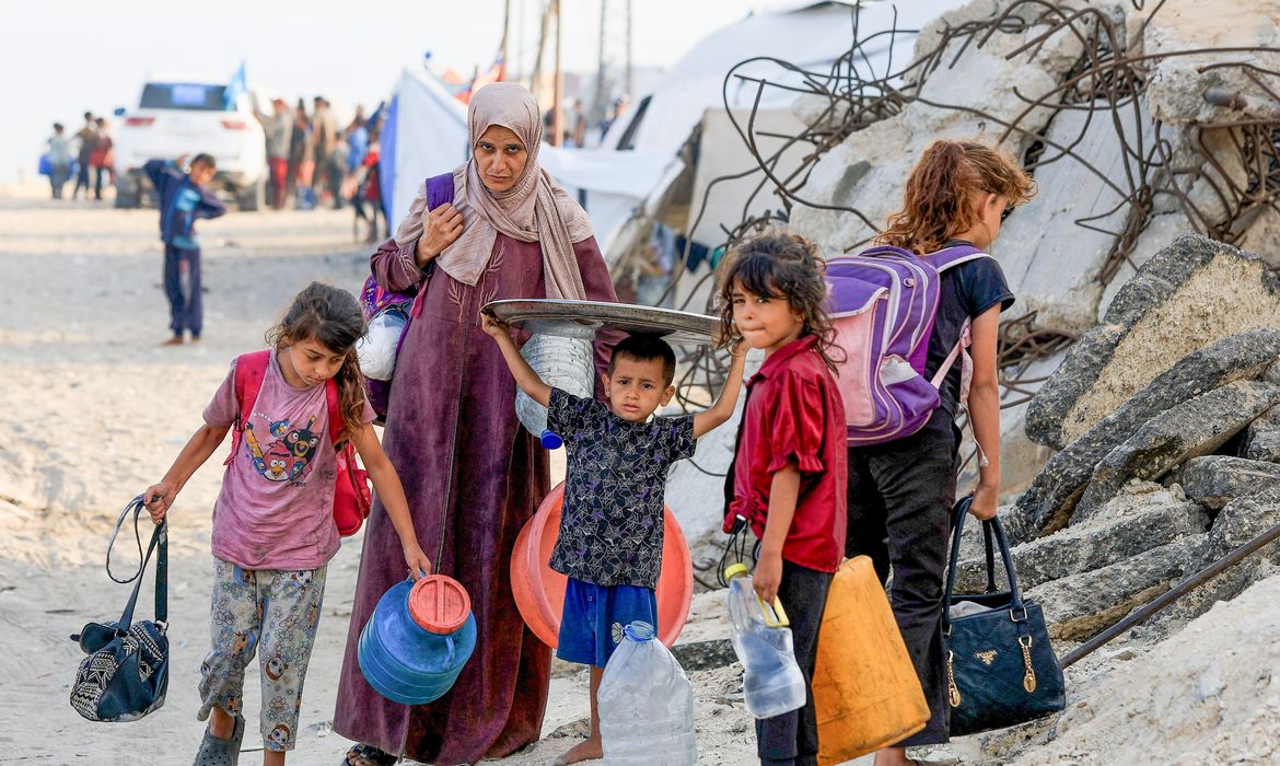 Israel anuncia restabelecimento do cessar-fogo após ataques a Gaza