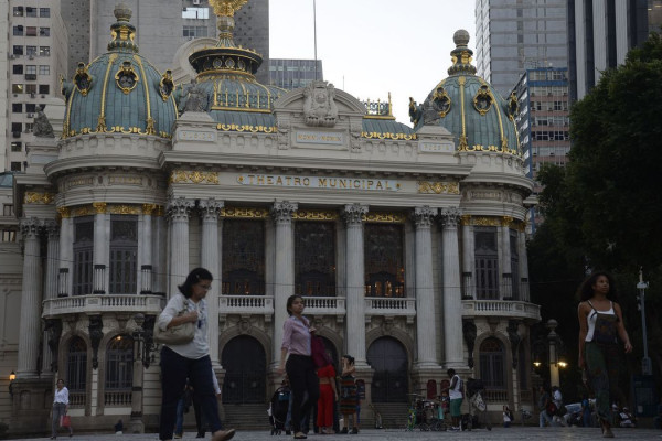 Theatro Municipal do Rio exibe Frida até o dia 31
