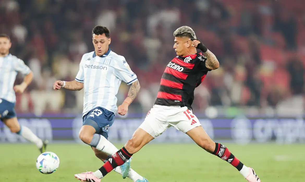 Flamengo encara Racing na Argentina por vaga na final da Libertadores
