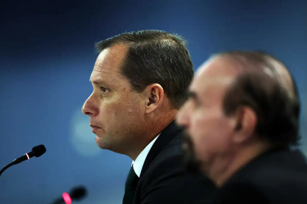 Moraes manda Cid tirar tornozeleira e cumprir pena em regime aberto