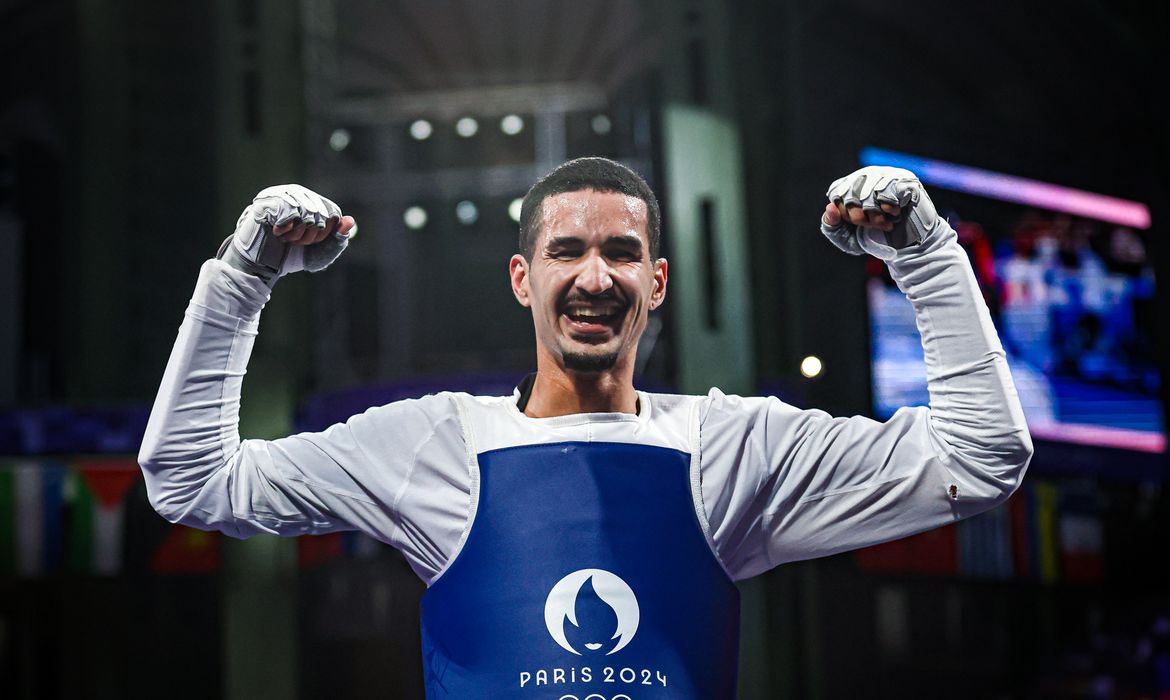 Edival Pontes, o Netinho, é vice-campeão mundial de taekwondo na China