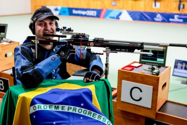 Tiro esportivo: Alexandre Galgani é bronze em etapa da Copa do Mundo