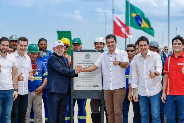 Lula inaugura ampliação do Aeroporto Internacional de Belém